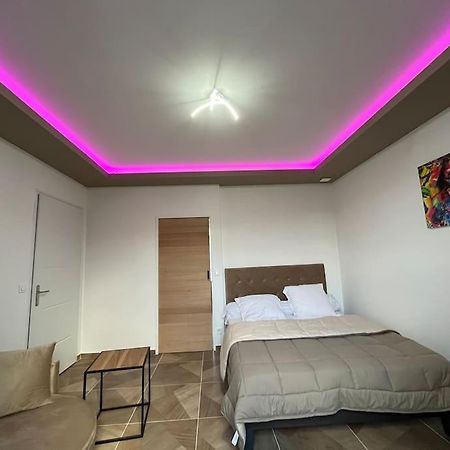 Studio 54 Compiegne Luaran gambar